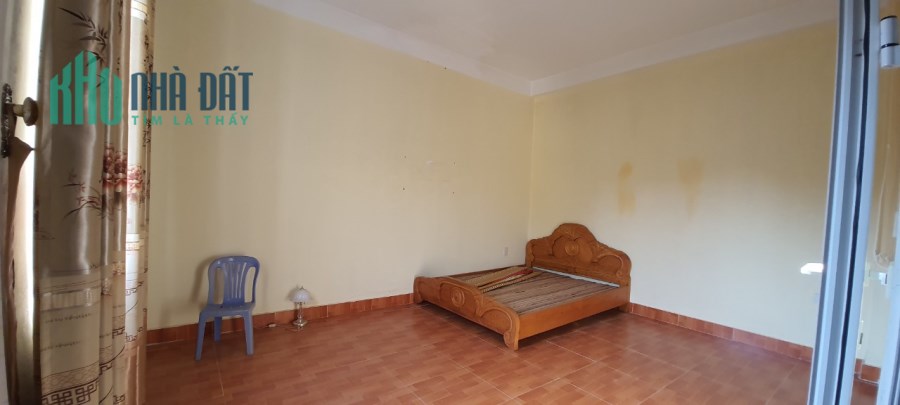 Cho thuê nhà 2 tầng 1 tum Liên Bảo, Vĩnh Yên 80m2, giá: 7tr/tháng.Liên hệ: 0986.797.222-0986.454.393