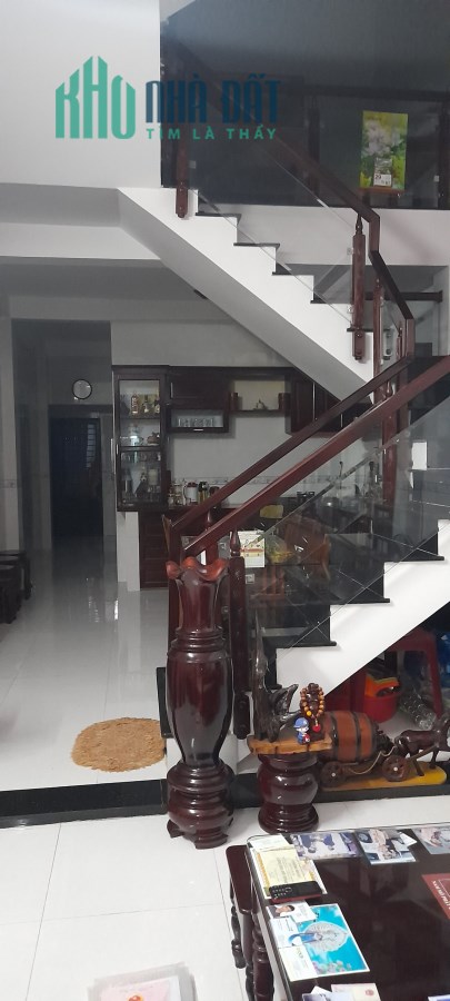 Cần bán căn nhà đẹp 3 mê 3 tầng,mặt tiền đường Nguyễn Biểu,Thanh Khê, ĐNẵng.