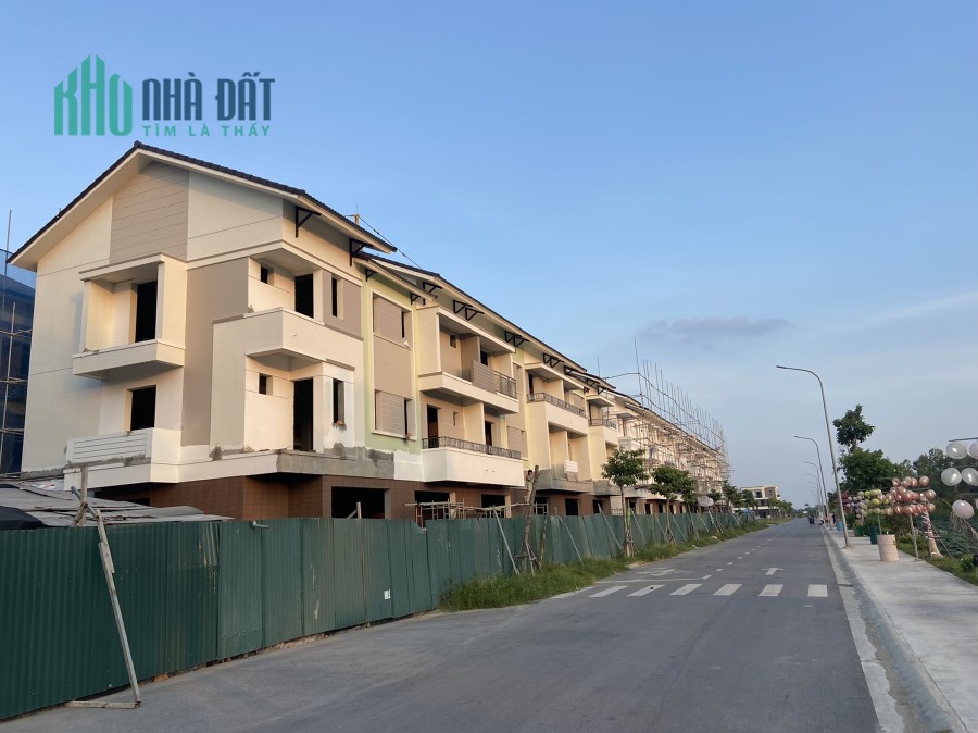 nhà đẹp 3 tầng tại  khu đô thị centa đạt tiêu chuẩn Singapore