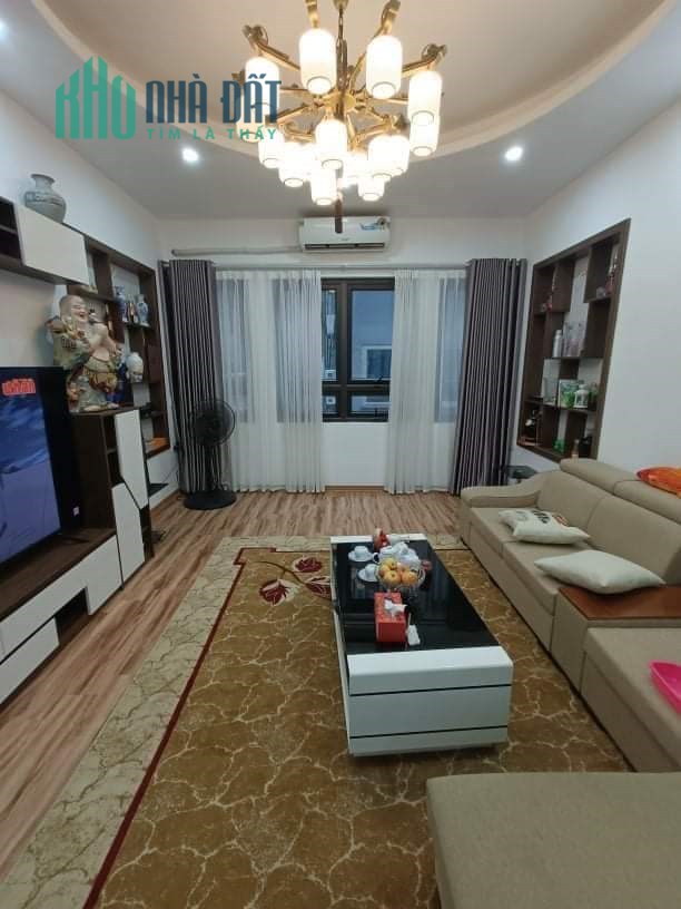 Bán nhà phân lô vip quận Cầu Giấy, 60m x 5 tầng, ô tô tránh