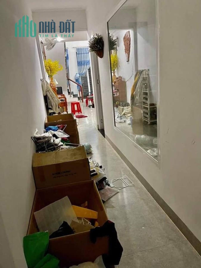 Bán nhà quận 10 dưới 5 tỷ, 39m2, sát mặt tiền, kinh doanh, 0911687421