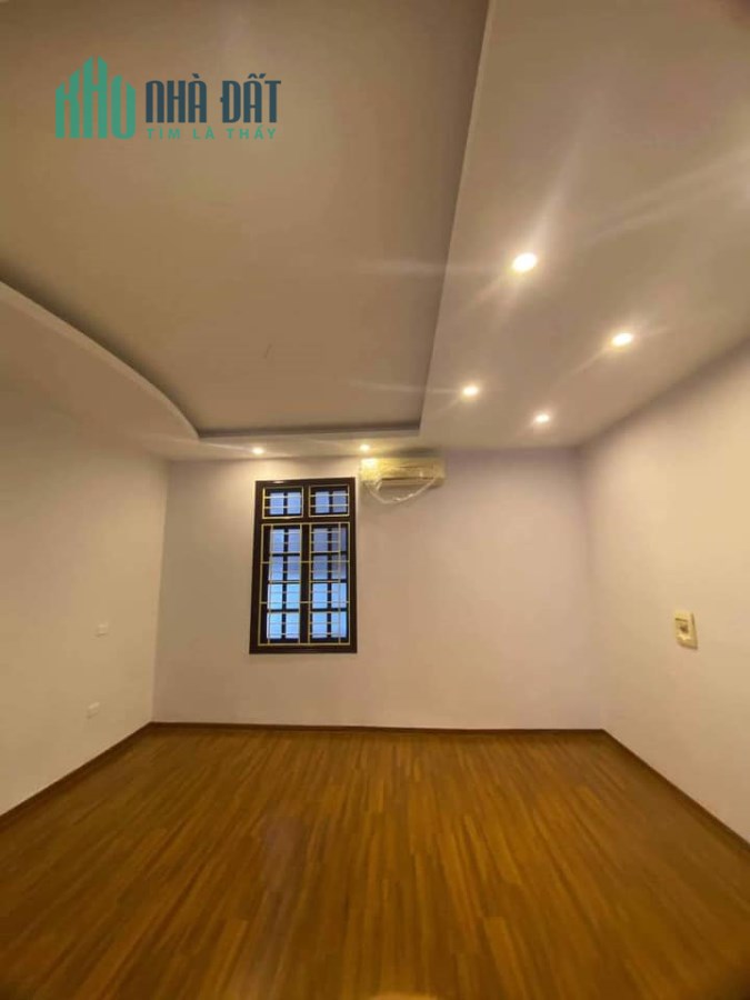 BÁN NHÀ VŨ TÔNG PHAN, THANH XUÂN - LÔ GÓC - 3 THOÁNG - TỔNG 210M2 - CHỈ 3 TỶ.