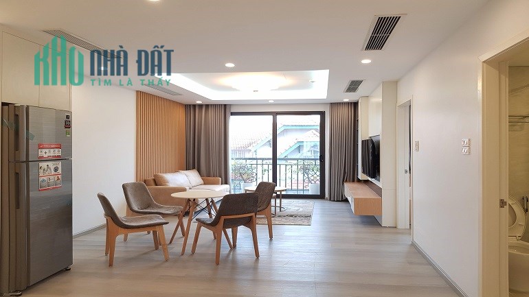 Cho thuê căn hộ dịch vụ tại Tô Ngọc Vân, Tây Hồ, 100m2, 2PN, ban công, đầy đủ nội thất mới hiện đại