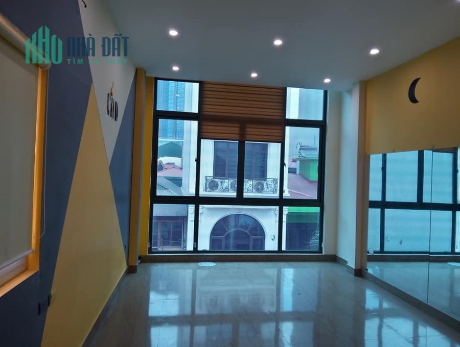 Bán nhà Mặt phố Nguyễn Ngọc Nại Thang máy 85M x 6T giá 21 tỷ 0704084502