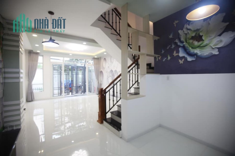 Bán gấp-105m2 Gần MT -Đường 3/2-Quận 10-Nhà 4 tầng mới cứng-15.3 tỷ