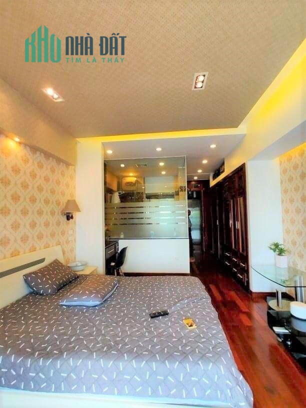 Bán nhà Thanh Xuân, Ngã Tư Sở, cách ô tô 17m, ngõ to, gần phố.