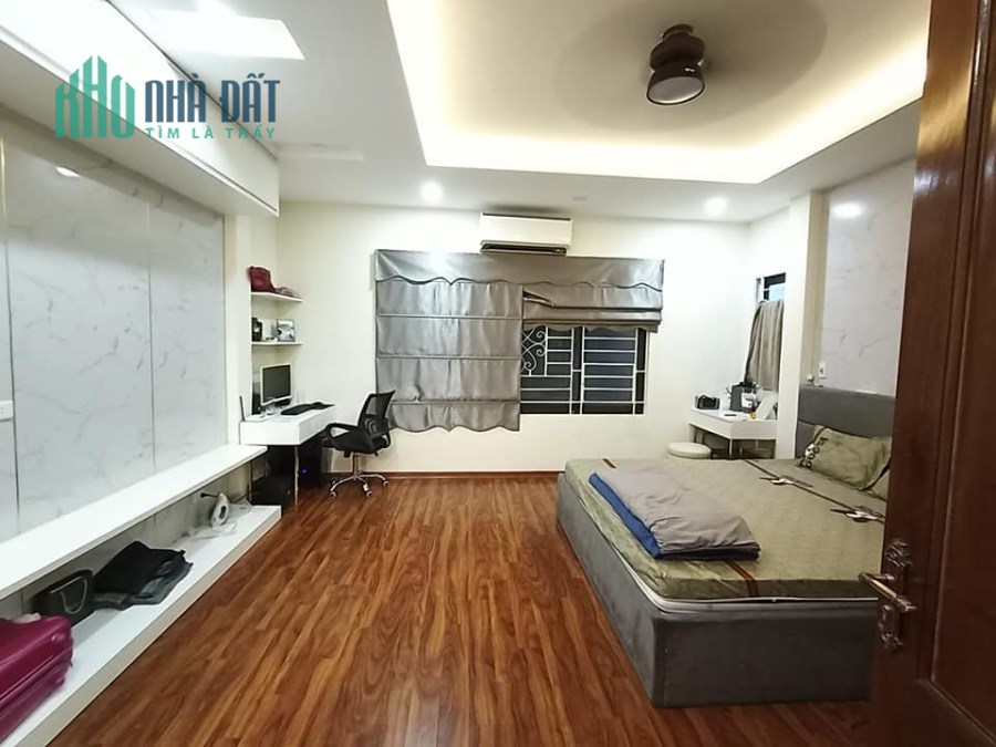 ​Bán gấp Mặt ngõ Bạch Đằng giá 5.2 tỷ, 41mx6 tầng, Oto đỗ