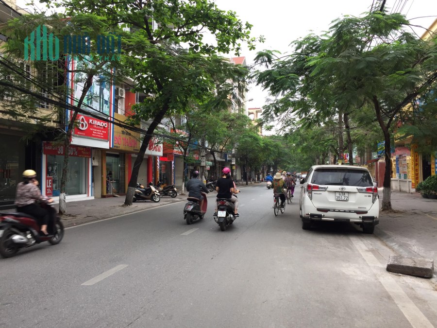 Bán nhà mặt đường Hoàng Minh Thảo vị trí đẹp vỉa hè rộng kinh doanh tốt - 0947814199