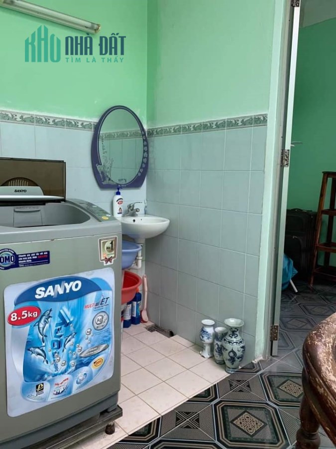 Bán nhà Phúc Tân, Ba Đình, 28m2*5T,MT4.4m , giá 2 tỷ 700 triệu, nhà đẹp ở luôn.