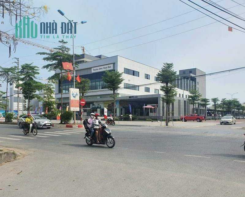 Cần bán Nhà phân lô cán bộ Lai Xá-Hoài Đức-Ô tô tránh Dt: 82m2,Giá:4.5 tỷ.ĐT 0979907088