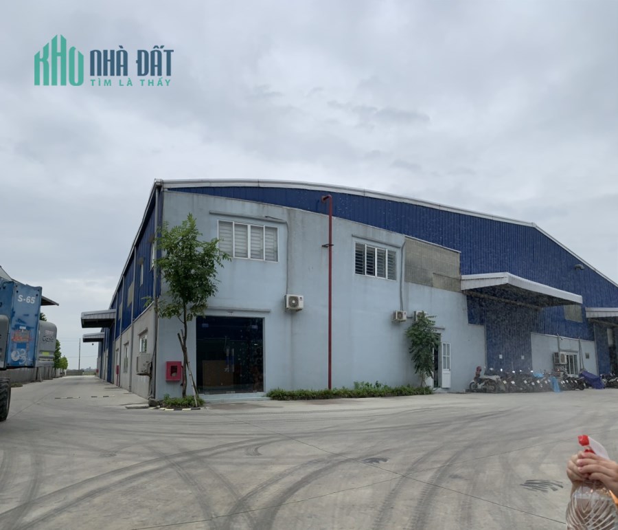 Cho thuê nhà xưởng tại phố Nối, DT 2000m2, PCCC tự động, vào được ngay. Giá chỉ 62k/m2