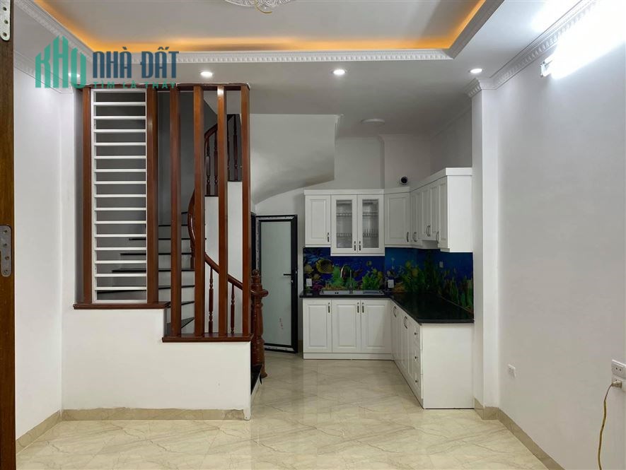 bán nhà cổ nhuế 45m2, mt 4m,5 tầng 3,5 tỷ