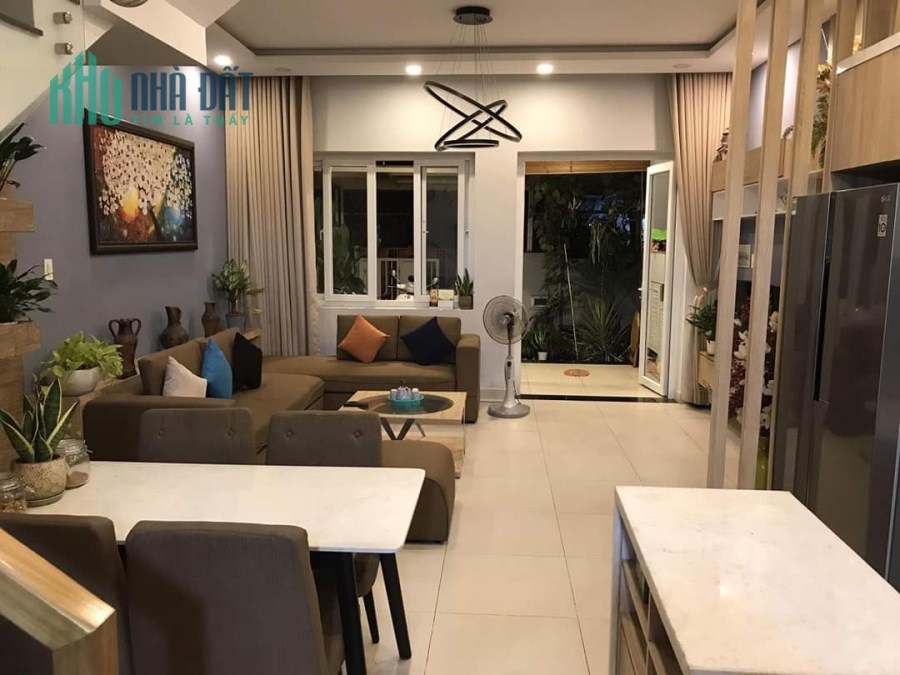 Trung tâm quận 10 – Nguyễn Tri Phương – 40m2 – Nhà còn mới – 5.2 Tỷ.