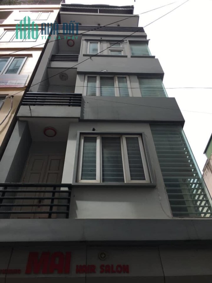 Bán nhà  Ngõ 141 Nguyễn Khang, diện tích 58m x 6 tầng, mặt tiền 4.7m, giá 14.5 tỷ.