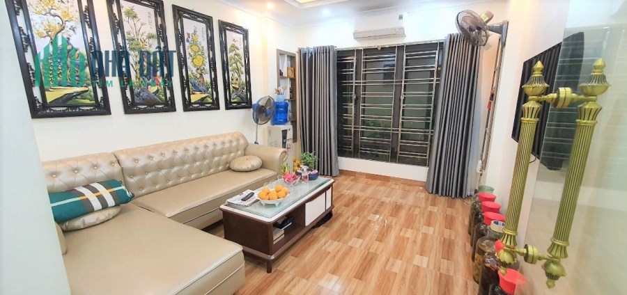 Bán nhà Trần Quang Diệu, diện tích 45m2, chỉ nhỉnh 4 tỷ, ngõ 4m, mặt tiền 4m