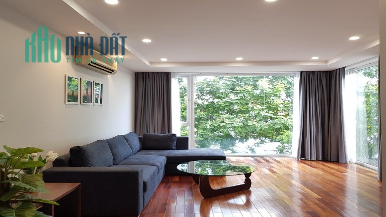 Cho thuê căn hộ dịch vụ tại Yên Phụ, Tây Hồ, 110m2, 2PN, view hồ, đầy đủ nội thất mới hiện đại