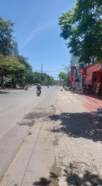 Bán nhà ở mặt phố Phùng Hưng Hà Đông 35m2 kinh doanh đỉnh hơn 2 tỷ