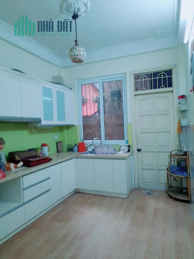 Bán nhà siêu đẹp Thái Thịnh, Đống Đa  46m2*4T,MT 5m, giá 4 tỷ 500 triệu, nhà đẹp ở luôn.