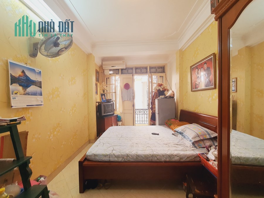 Bán nhà Trần Quang Diệu: Phân lô, Ôtô tránh, Nhà đẹp, Nội thất, Ở sướng, 25m2x5T, 5.7 tỷ-0975642942