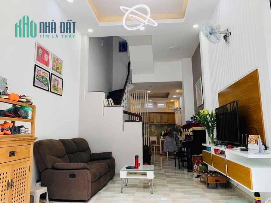 Nhà đẹp đón Tết cạnh nhà chủ tịch Tập đoàn Viettel, quận Gò Vấp, 32m2 chỉ 2 tỷ 55