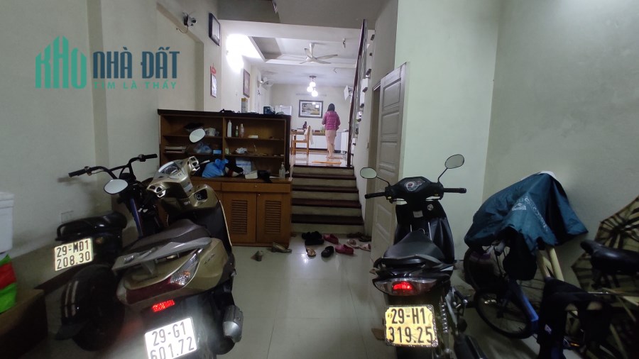 Bán nhà Vũ Trọng Phụng, Thanh Xuân: Ngõ rộng, Nhà đẹp, Lô góc, 64m2x5T, MT 4m, 6 Tỷ -0975642942