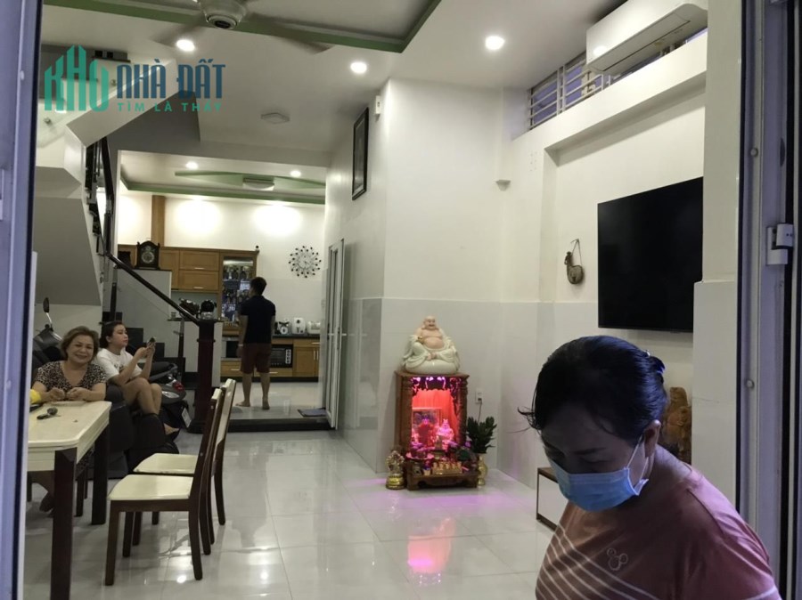 Bán nhà 62m2, 2lầu, sân thượng, giá 7,5 tỷ đường Nguyễn Cửu Đàm, Tân Sơn Nhì, Quận Tân Phú.