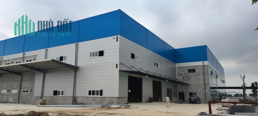 Cho thuê nhà xưởng KCN Vsip, DT 6100m2 PCCC tự động, xưởng mới xây dựng.Giá 4.7$/m2 LH 0988457392