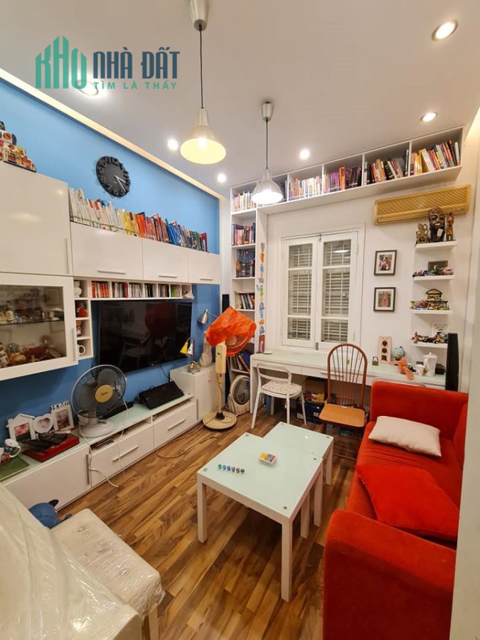 Bán nhà Trung Phụng, Kinh doanh, Gara 7 chỗ, 55m2, MT 4m, Giá 8,6 tỷ