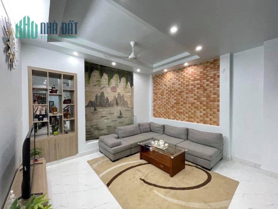 Bán nhà phố Giáp Nhị - Hoàng Mai - DT: 40m2*4 tầng, Ô tô tránh cách nhà 10m