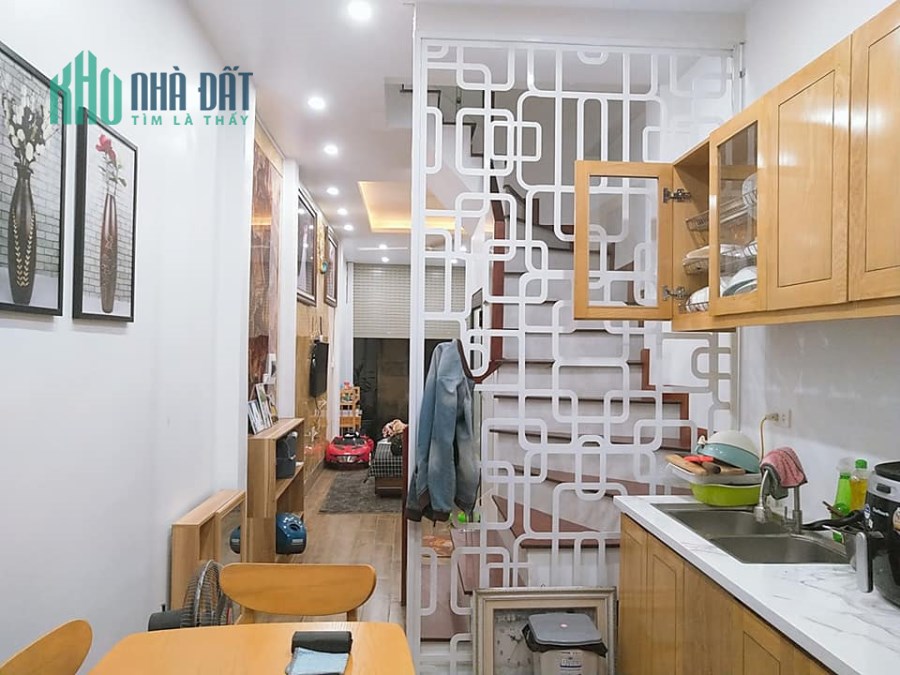 NHÀ ĐẸP NGÕ QUỲNH - HAI BÀ TRƯNG - THOÁNG TRƯỚC SAU - GẦN PHỐ - THIẾT KẾ KHÔNG GIAN MỞ - NHỈNH 4TỶ