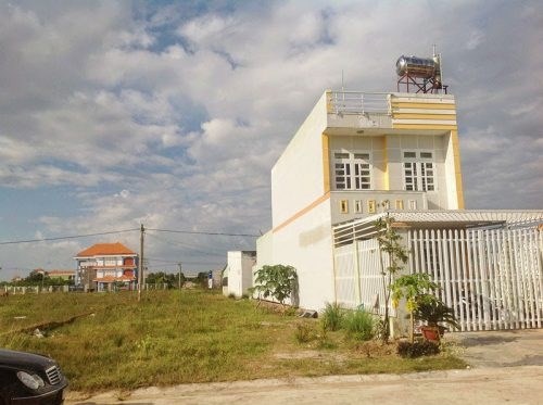 Làm ăn thua lỗ bán dãy trọ 16p+ 450m2 đất ngay chợ ,dân cư đông, shr chỉ 525tr