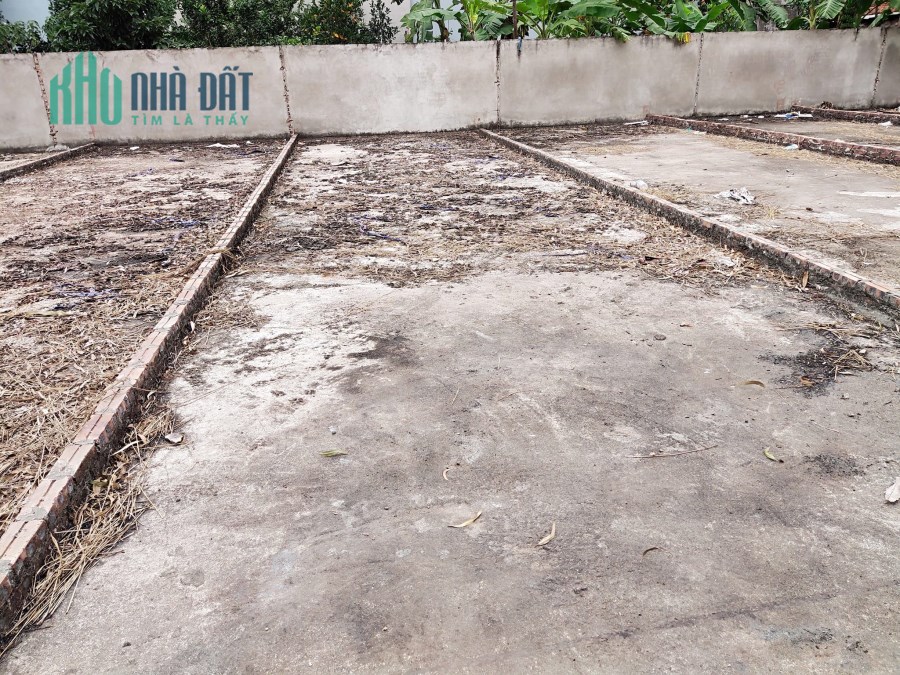 Bán hai lô đất vàng Ngọc Hồi: 52m2 - mt 3.8m - 1.55 tỷ, oto vào đến đất