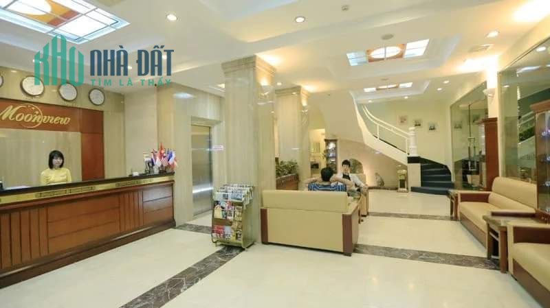 Bán tòa khách sạn 11 tầng phố Triệu Việt Vương, 280m2, MT 8m, 155 tỷ
