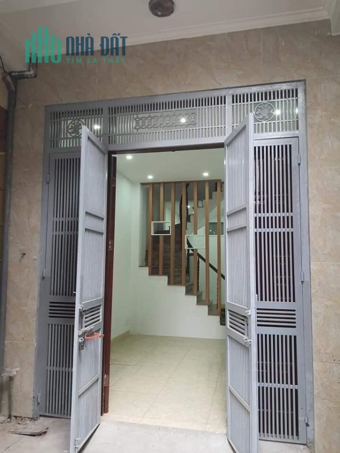 Bán nhà Hoàng Mai, ngõ 18 Định Công Thượng, 3 tỷ, 31m
