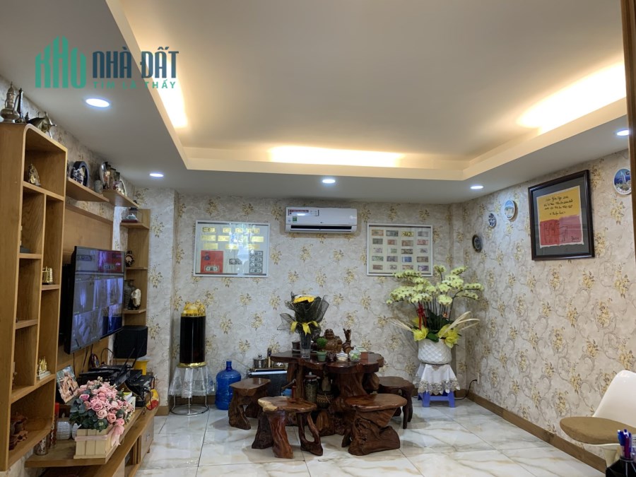 Bán nhà chính chủ - Hoa Sứ - Phú Nhuận - 60m2 x 5 tầng, 20 tỷ. Lh:0915556672
