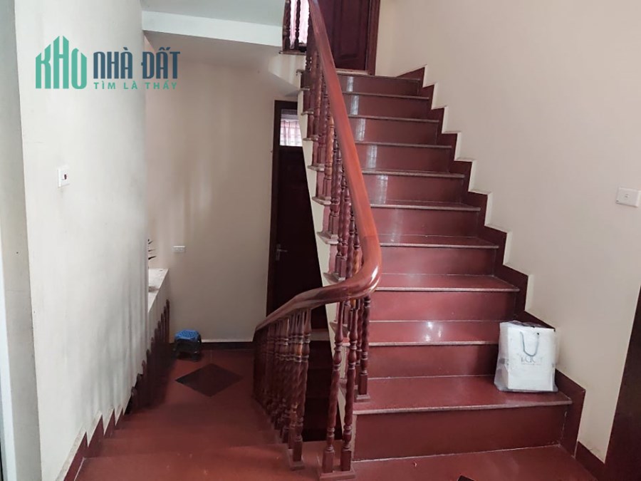 Bán nhà Ngọc Lâm, Long Biên 52m,  MT 4,5m giá 2,5 tỷ