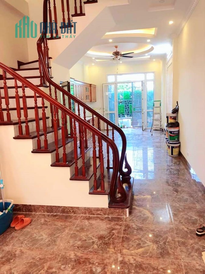 NGÕ TO NHƯ PHỐ-ÔTÔ ĐỖ CỬA-NHÀ MỚI-Ở NGAY-70M 5T 7xTỶ NGUYỄN CHÍNH HOÀNG MAI
