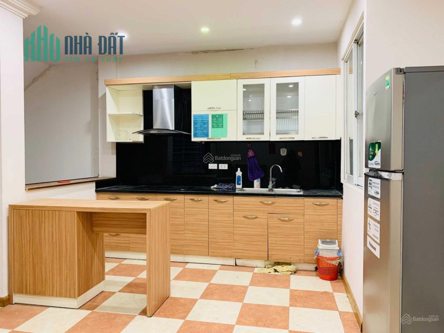 Cho thuê nhà riêng phố Thợ Nhuộm, Hoàn Kiếm 40m x 5 tầng, MT 3.5m, đủ đồ, 13 triệu/tháng