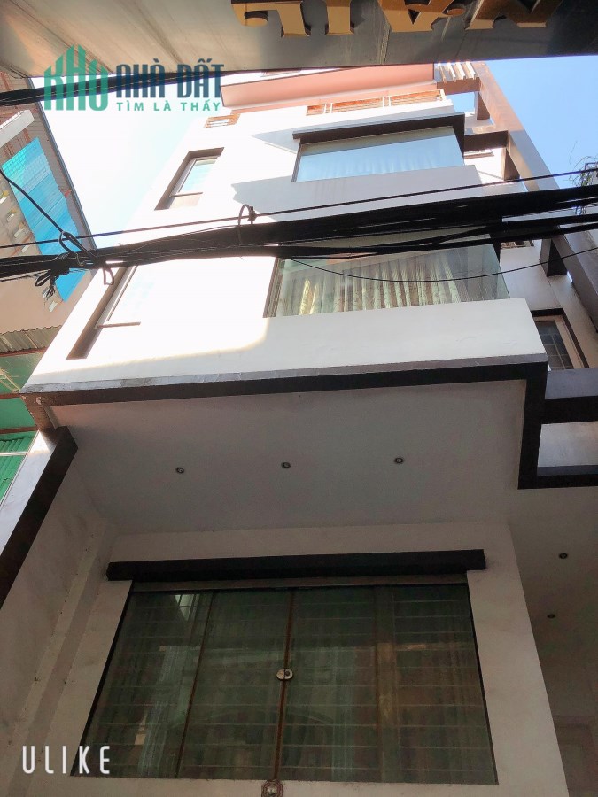 Bán gấp nhà Hoàng Quốc Việt cầu giấy 60m2 x5 tang mặt tiền 6m  giá 9,5tỷ