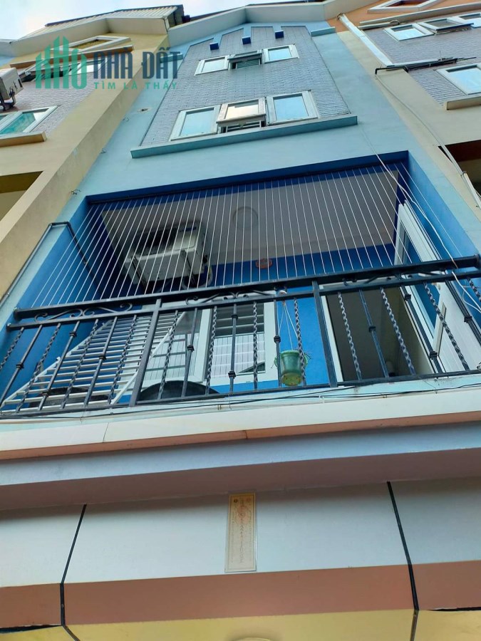 PHÚC LỢI LONG BIÊN, NGON RẺ BỔ - NHÀ ĐẸP 5 TẦNG - 5 NGỦ  - NGÕ NÔNG - Ô TÔ CỔNG – CHỈ 2,4 TỶ.