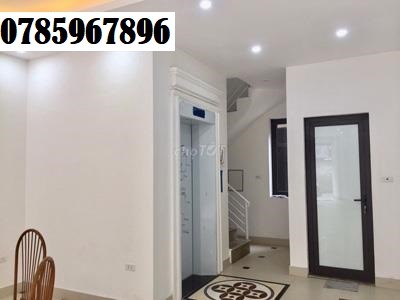 Cho thuê tại Ngõ 189 Hoàng Hoa Thám, P.Liễu Giai, Ba Đình, 40tr, 0785967896