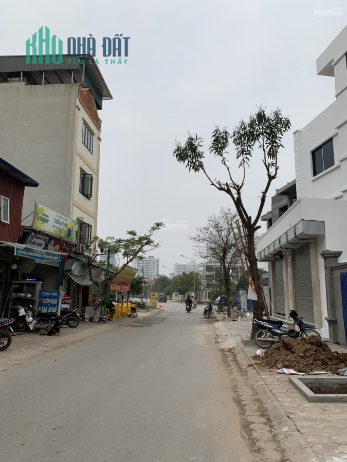 Đất phân lô tây nam linh đàm hoàng mai 6.5 tỷ-vỉa hè ô tô-oto vào nhà