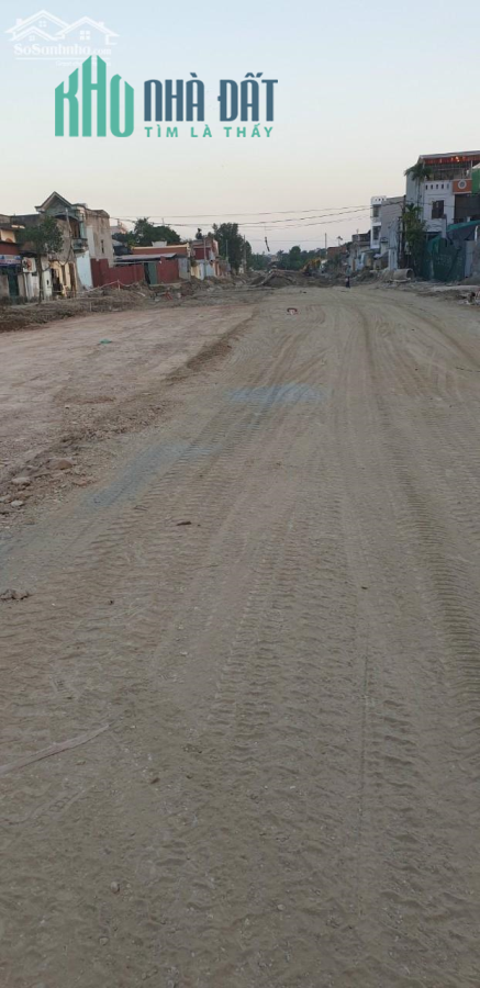 Chuyển nhượng lô đất đường Đông Khê II