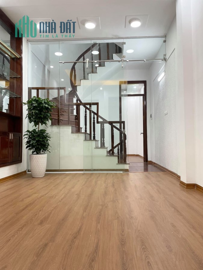 BÁN NHÀ CẦU GIẤY 2 MẶT THOÁNG, Ô TÔ CÁCH 5M, DIỆN TÍCH 40M2, 5 TẦNG, GIÁ 5.3 TỶ