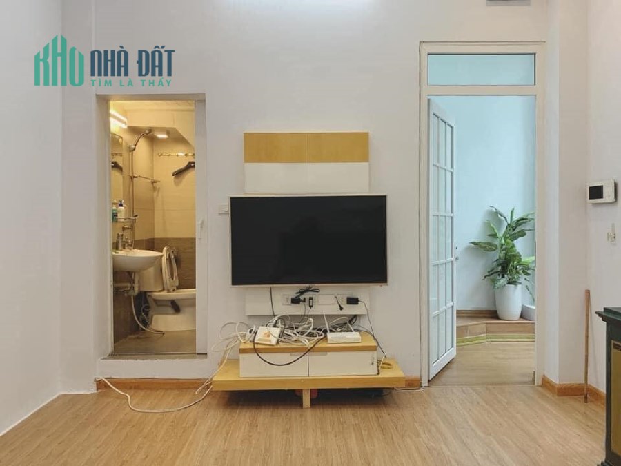 Cần Bán Gấp nhà Phố Thanh Bình mỗ lao Hàn Đông, ô tô đậu trước nhà ngày đêm DT:69M, Gía: 5 tỷ 3.