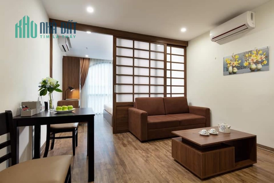 Bán khách sạn 8 tầng phố Kim Mã, Ô Tô tránh, 10m ra phố, 210m2, MT 9m, Giá 37 tỷ