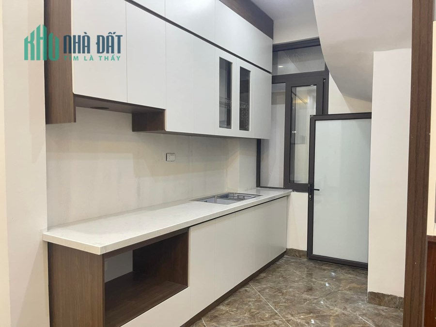Bán nhà Khương Đình, 35m2, 50m ra mặt phố, ngõ thẳng tắp