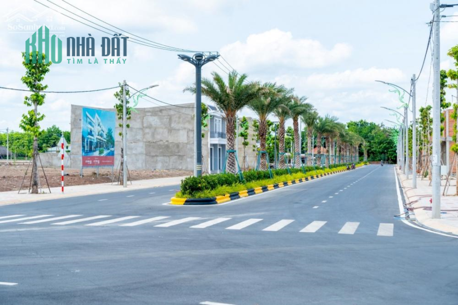 Bán giá bể lô góc ngay trung tâm thương mại đã có sổ.