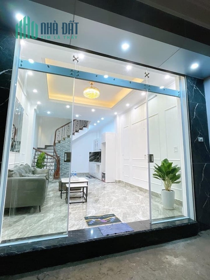 SIÊU HIẾM! NHÀ MỚI PHỐ DƯƠNG QUẢNG HÀM: 39M, 5 TẦNG, 3.9 TỶ.