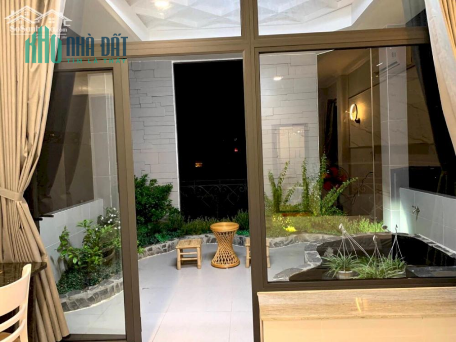 Bán nhà HXH đường Nguyễn Đình Chiểu Phú Nhuận DT 4.3x12m, 7 tầng